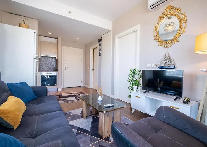 Elara Pera * Istambul