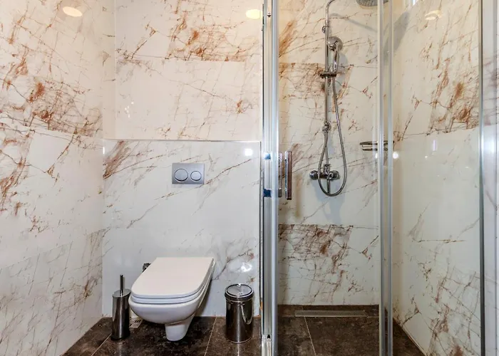 Apartment Elara Pera